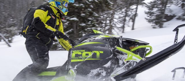 2018 Arctic Cat M 8000 Mountain Cat – First Ride!